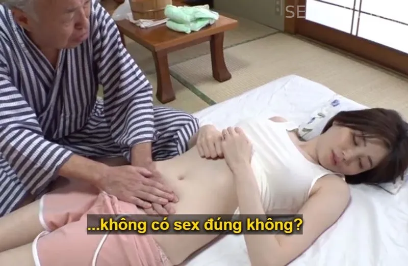 Vợ của con trai bị đau nhức nhờ bố ông xã có nghề mát-xa đấm bóp và cái kết